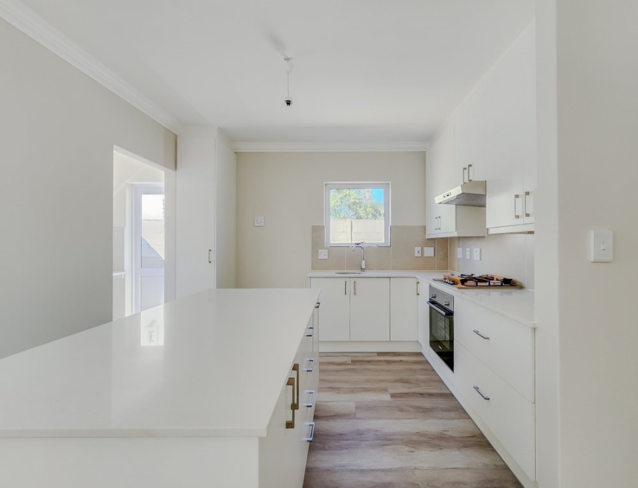 To Let 3 Bedroom Property for Rent in Pinehurst Western Cape